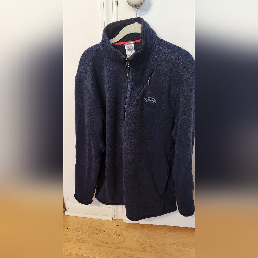 The North Face Men's Navy Half-Zip Fleece Pullover